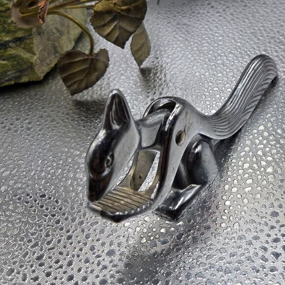 "5/$25" Aluminum Metal Squirrel Nutcracker - Picture 4 of 7